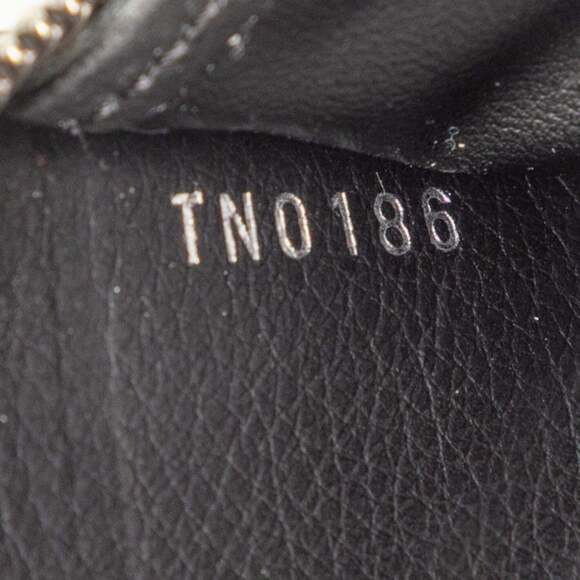 Louis Vuitton Monogram Mahina Zippy Wallet Round Zip Long M61867 Noir Black L... - Picture 6 of 6